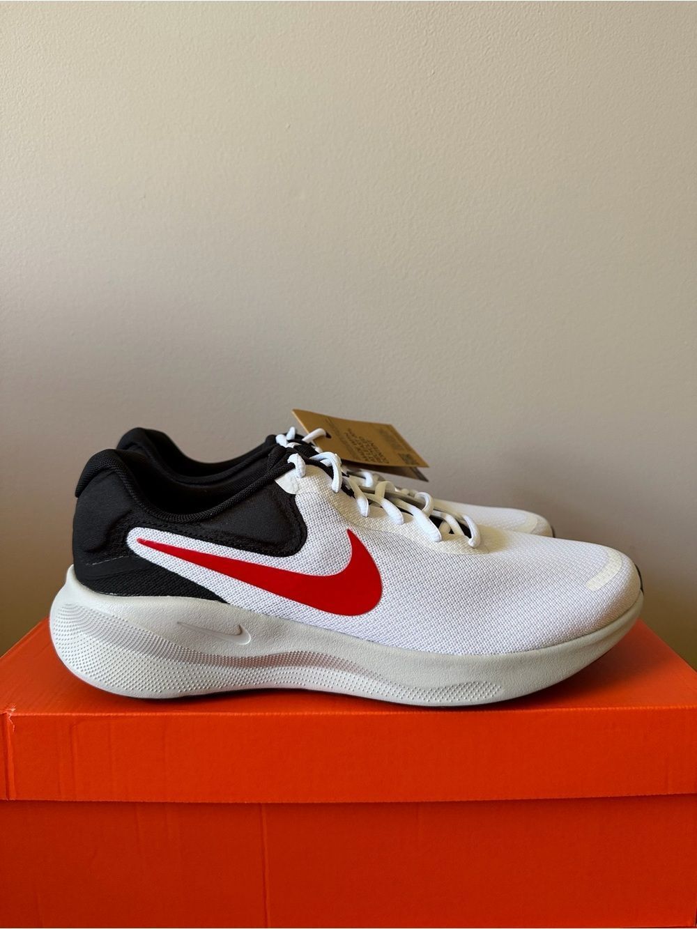 Nike Revolution 7 White Fire Red FB2207-102 Men’s Size 11